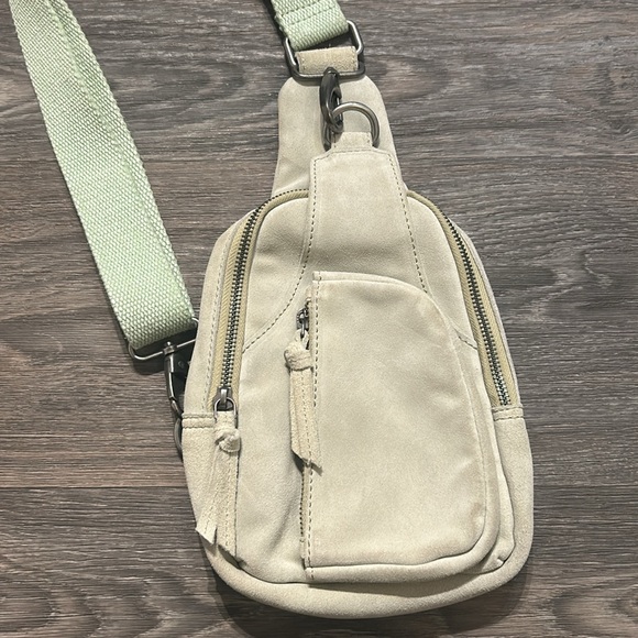 Free People Hudson Sling Bag Suede Crossbody Light Green Purse Boho Adjustable - Picture 3 of 12